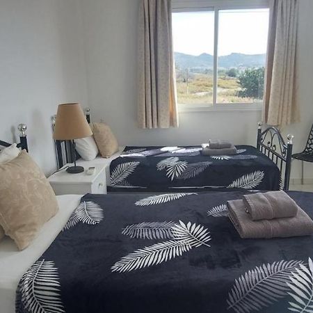 Spacious 2 Bedroom Apartment Peyia Exterior foto